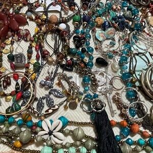 Elegant Multicolor Women's Jewelry Set